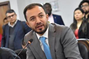 Diógenes Quintero representante por las curules de paz