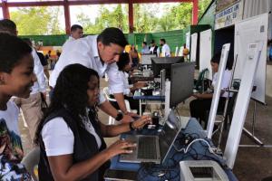 Registrador responde a las críticas, garantiza elecciones transparentes y descarta un eventual aplazamiento 