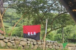 Bandera del Eln en el sur de Santander