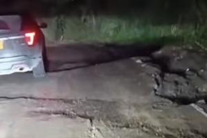 Congestión vial en 'paso malo', Santander