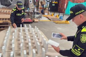 Incautación de celulares de contrabando en Santander