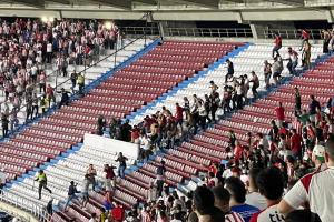Enfrentamiento entre hinchas de Junior y Bucaramanga en Barranquilla