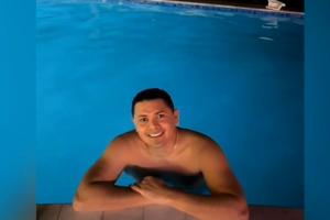 El joven fue a una audiencia dentro del proceso de permanencia y fue detenido.