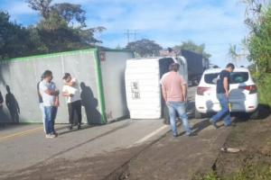 Accidente de tránsito en Vado Real (Santander)