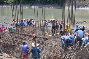 Instalación puente militar en La Paz (Santander)