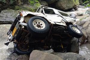 Una creciente súbita en la quebrada Oroco cerca de Galán, arrastró un vehículo y originó la muerte a los ocupantes.