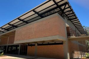 Mega-Colegio de la fundación Pies descalzos de la cantante Shakira en el Catatumbo