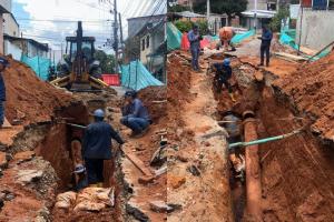 Daño en alcantarilla en Floridablanca