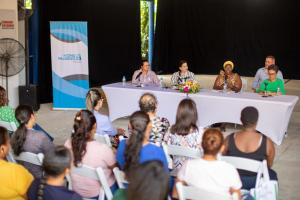 Mujeres cuidadoras Mujeres cuidadoras