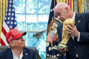 Donald Trump y Gianni Infantino, presidente de la FIFA
