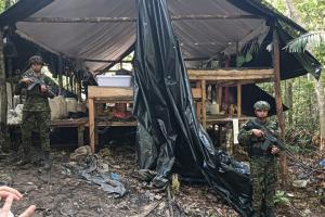 Laboratorio para procesamiento de cocaína en N.S