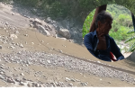 Equipos de rescate intensifican la búsqueda de adulto mayor en río Chicamocha.