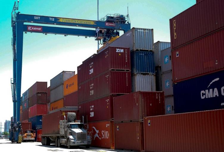 Exportaciones e importaciones