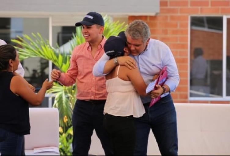 Presidente Iván Duque entregó subsidios de los programas Semillero de Propietarios, Mi Casa Ya y Concurrencia de en IbaguéPresidente Iván Duque entregó subsidios de los programas Semillero de Propietarios, Mi Casa Ya y Concurrencia de en Ibagué