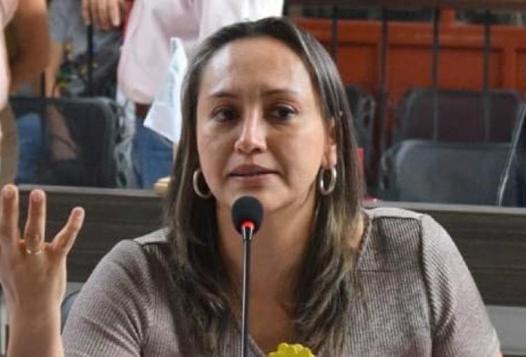 Linda Perdomo fue imputada por la fiscalía por la elección irregular de contralor