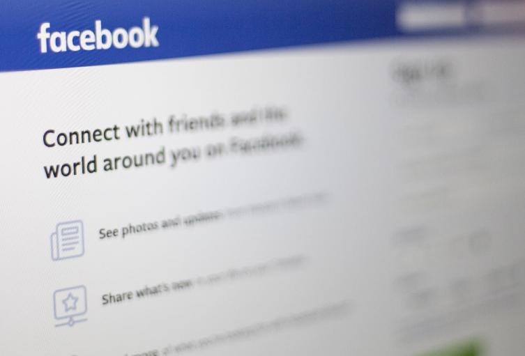 Pantalla de inicio de Facebook