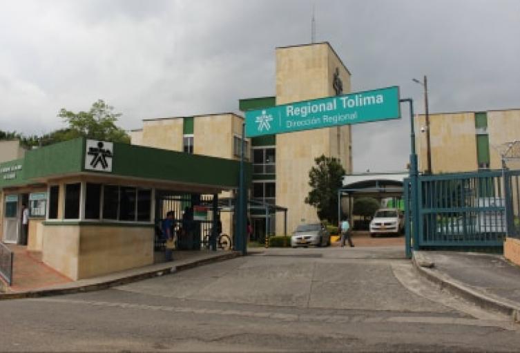 En total son 8 cargos para directores regionales y 29 para subdirectores de centros de formación
