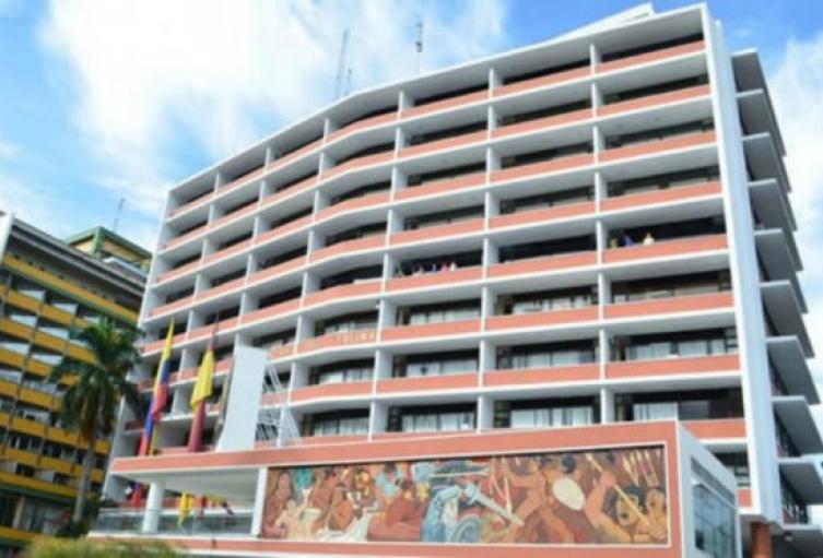 Para Tovar la gobernación tiene riesgo epidemiológico alto, pues diariamente es visitado por ciudadanos de los 47 municipios del Tolima