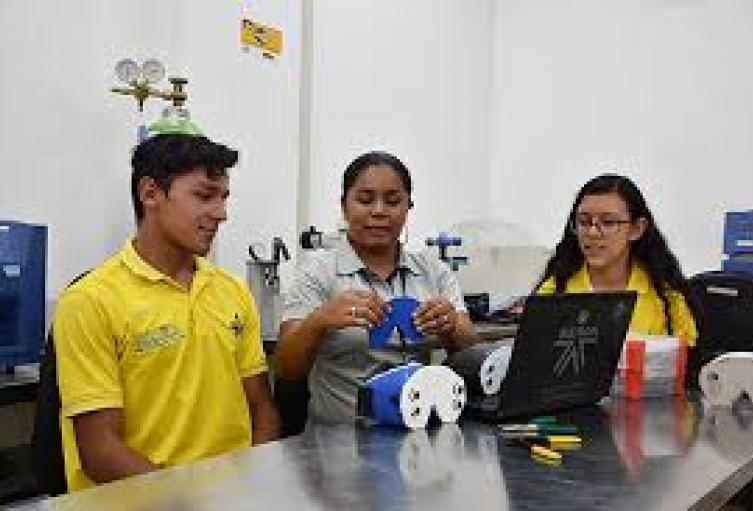 Estudiantes del SENA Estudiantes del SENA
