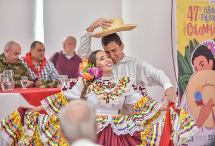 El diseño seleccionado de imagen oficial del 48° Festival Folclórico Colombiano recibirá cinco millones de pesos