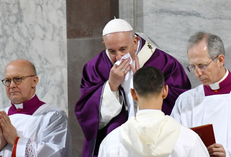 Papa Francisco con resfriado