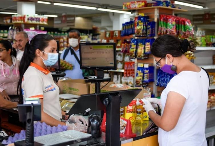 Los comerciantes han justificado que el incremento del precio de los productos, se debe a la terminación de ofertas y promociones