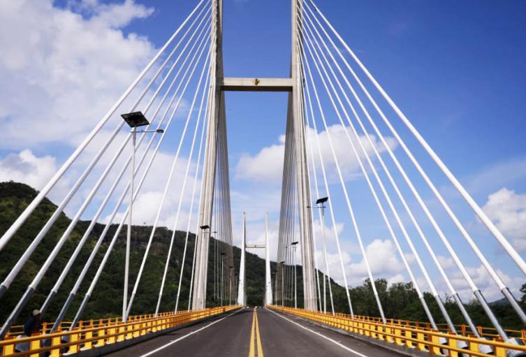 Puente Alfonso Palacio Rudas en Honda, Tolima