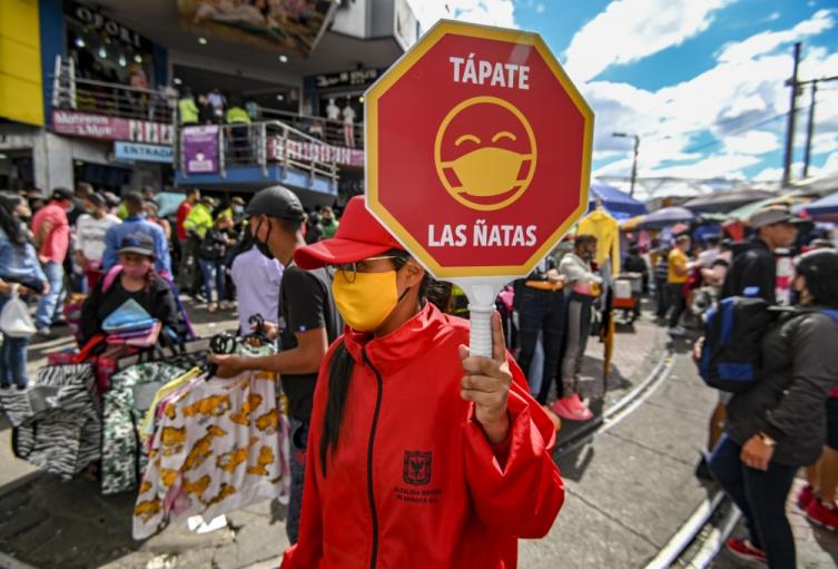 Coronavirus en Bogotá - Campaña para evitar contagios en San Victorino