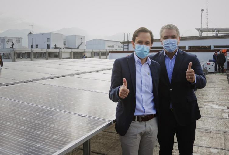 Ministerio de Minas y Energía instala paneles solares para autoabastecerse con energías limpias