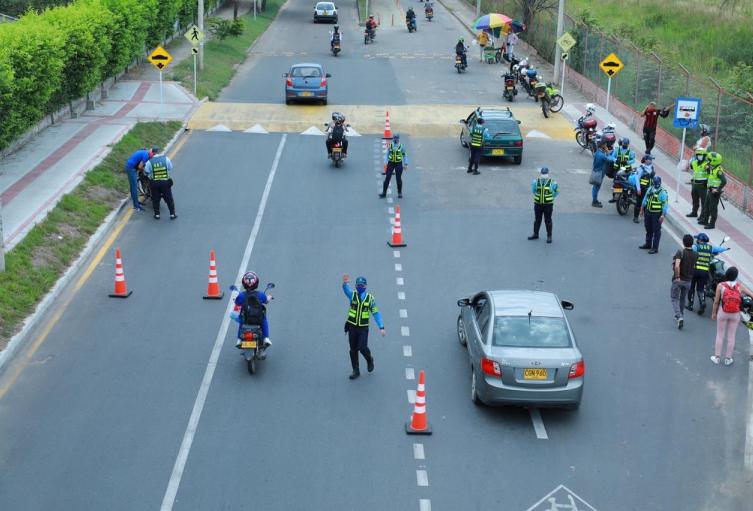 Medida sobre el uso adecuado del casco 