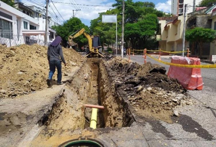 Avance obras de alcantarillado de las Ceibas 