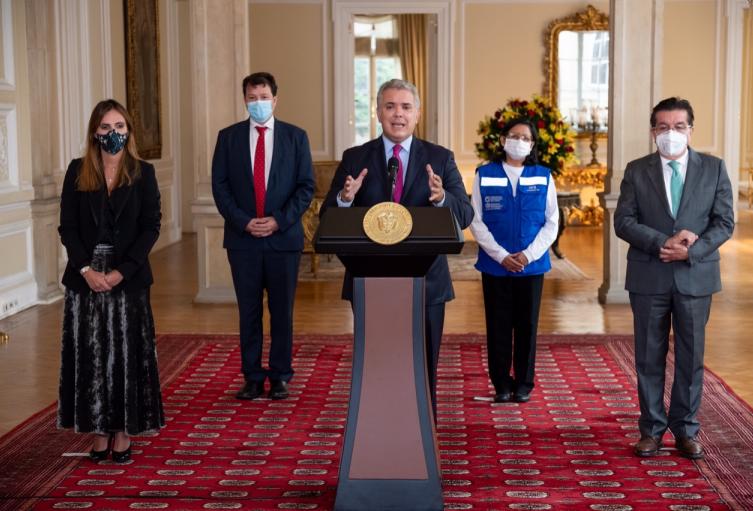 Presidente Iván Duque, recibe las vacunas del mecanismo Covax