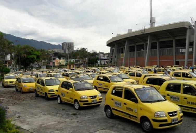 Taxistas se dieron cita a las 7 de la mañana en el Estadio Murillo Toro