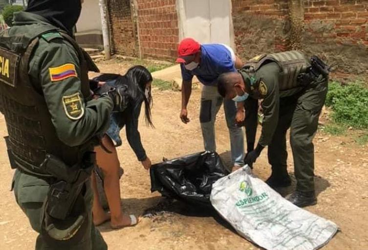Indignación en el Carmen de Bolívar, por la incineración de un perro en vía pública Indignación en el Carmen de Bolívar, por la incineración de un perro en vía pública