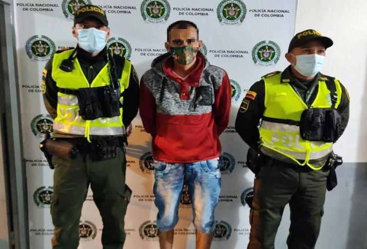 Energúmeno cogió a puñaladas a su expareja y excuñado en Ibagué