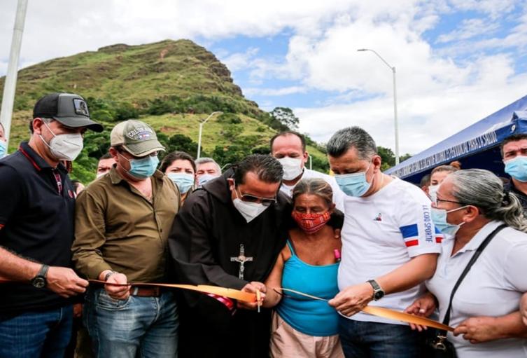 Inaguración puente Gualanday