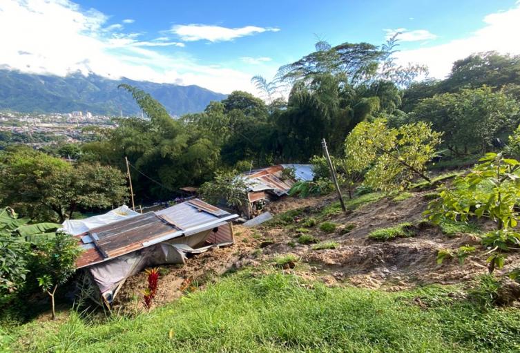 Familia afectadas en La Martinica, zona rural de Ibagué 