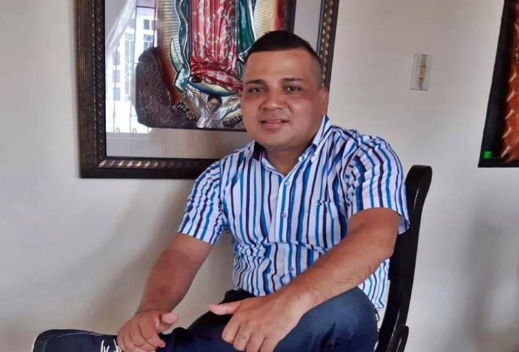 ¡Sicariato! Sujetos en moto asesinaron a ‘Juanito’ en el barrio El Futuro de El Espinal