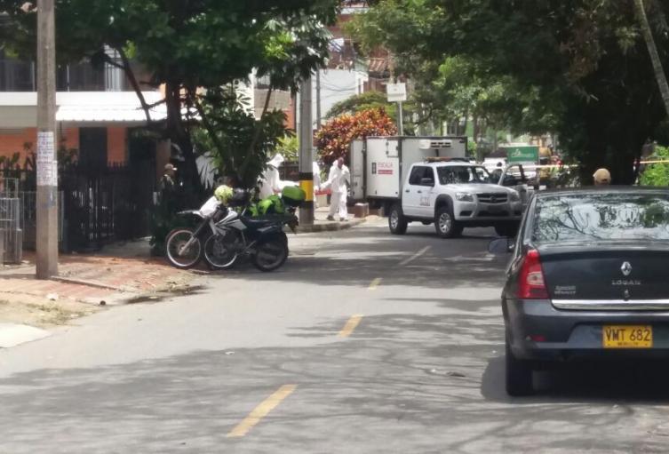 Lanzaron voladores para asesinar a un hombre en Medellín