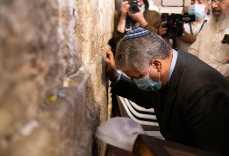 Iván Duque en el Muro de los Lamentos