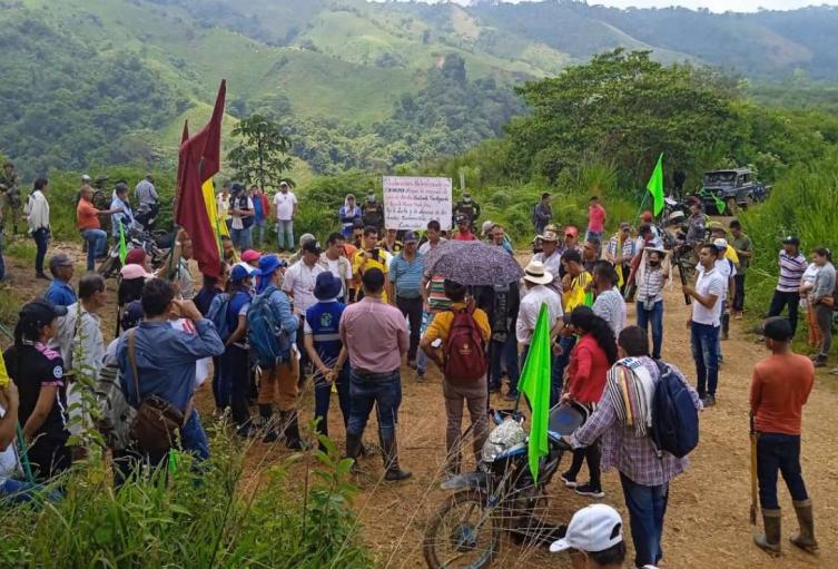 Plantón en Falan, Tolima