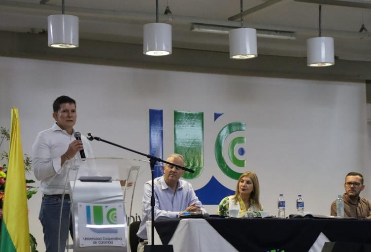Ministro de Defensa, Wilson Ruiz