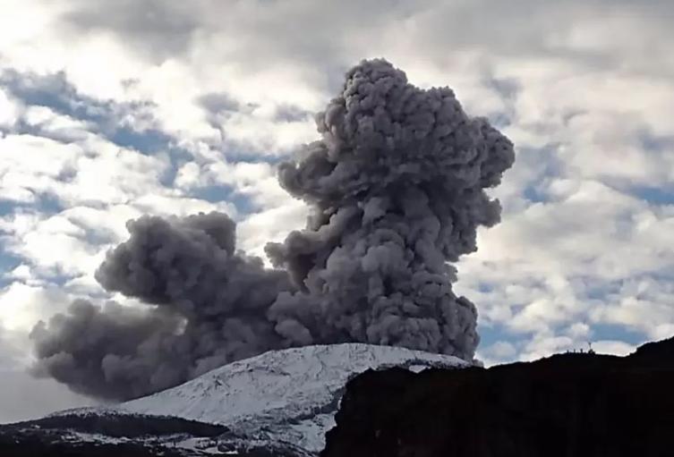 Incremento de actividad en el Volcán Nevado del Ruiz