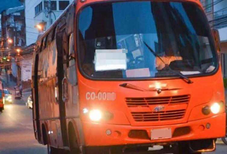 Transporte público tipo buseta