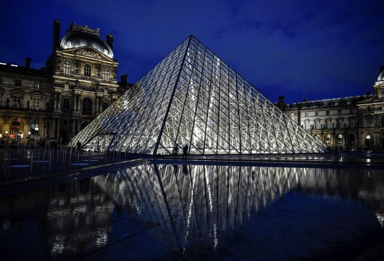 Museo de Louvre en París