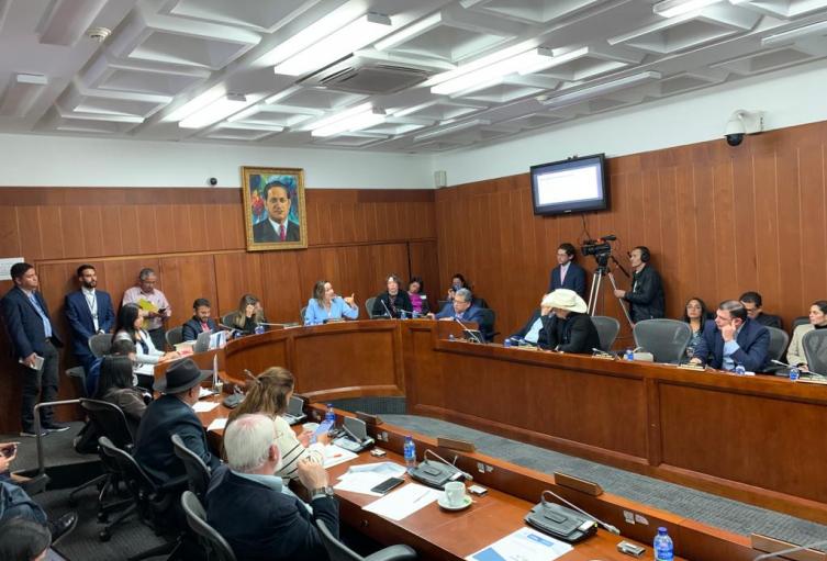 Debate de Comisión Séptima del Senado.