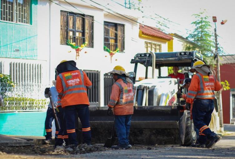 Intervención de vías en barrios de Ibagué