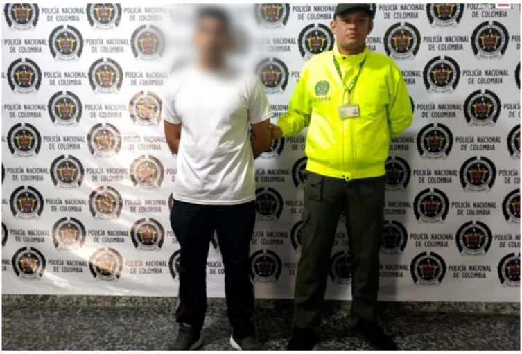 Soldado profesional abuso de sus dos pequeñas hijas y amenazó a su esposa