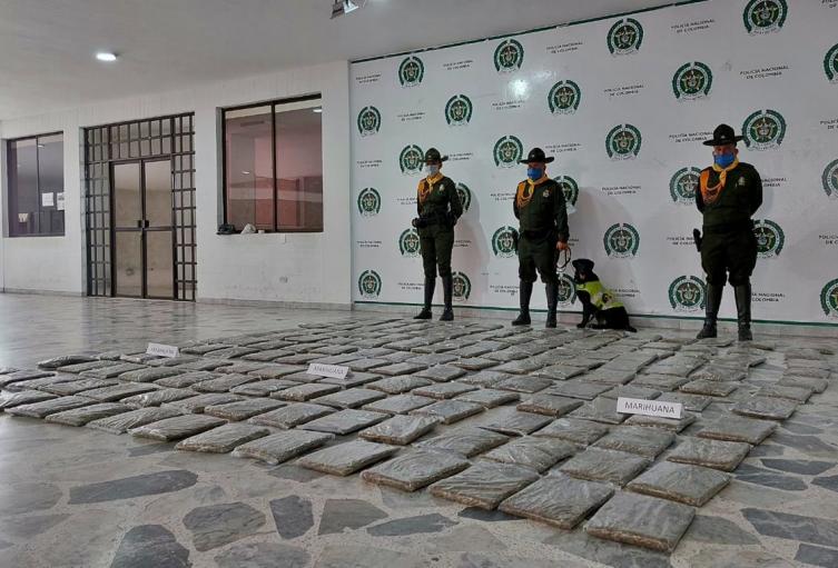 Hallaron 80 mil dosis de marihuana avaluadas en $200 millones en una bodega de encomiendas de Ibagué