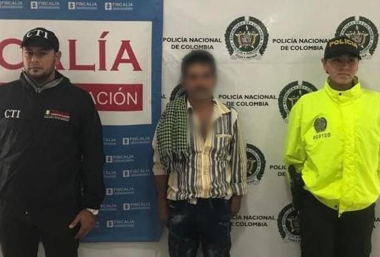 ¡Todo por unas tangas! Sujeto asesinó a bala a su sobrino por una mujer en el Líbano.